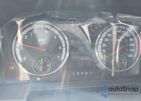 2010 Dodge Ram 1500 Slt/Sport/Trx z USA, uszkodzony, nr VIN 1D7RV1CT0AS108974